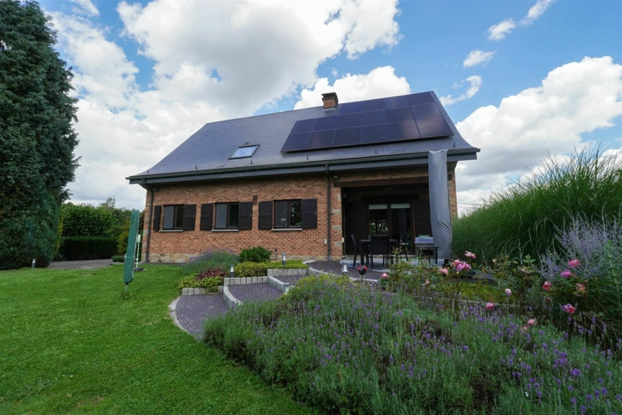 Villa 4 CH + bureau SANS travaux -jardin arboré